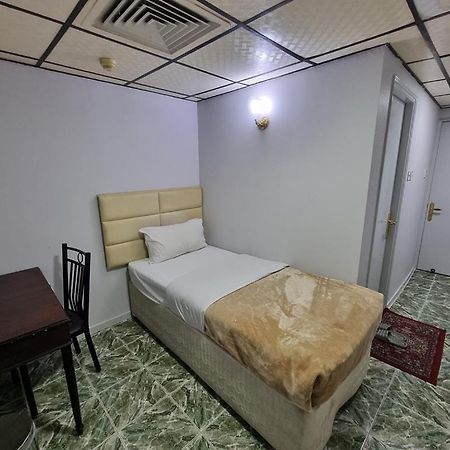 דובאי West Hotel מראה חיצוני תמונה