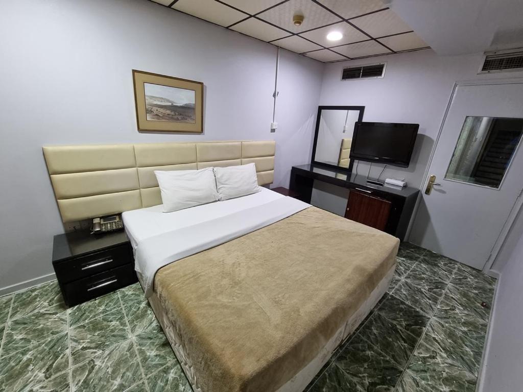 דובאי West Hotel מראה חיצוני תמונה
