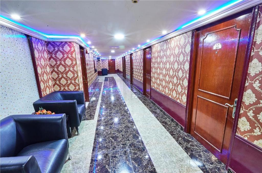 דובאי West Hotel מראה חיצוני תמונה